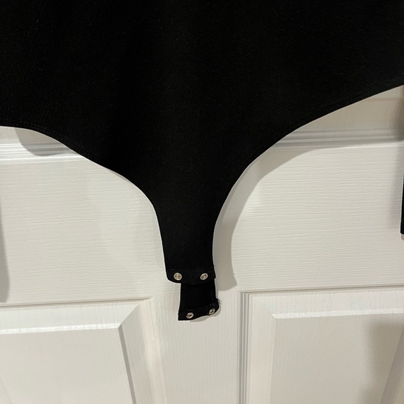 Dynamite black long sleeve bodysuit size small - Picture 4 of 10